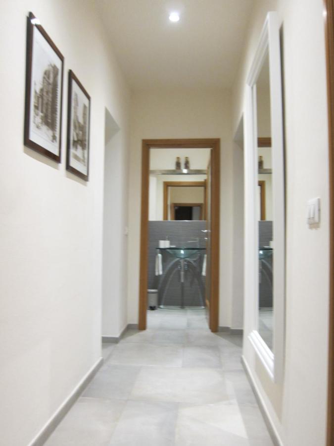 לינה וארוחת בוקר פירנצה A Casa Di Enrico E Luzme מראה חיצוני תמונה
