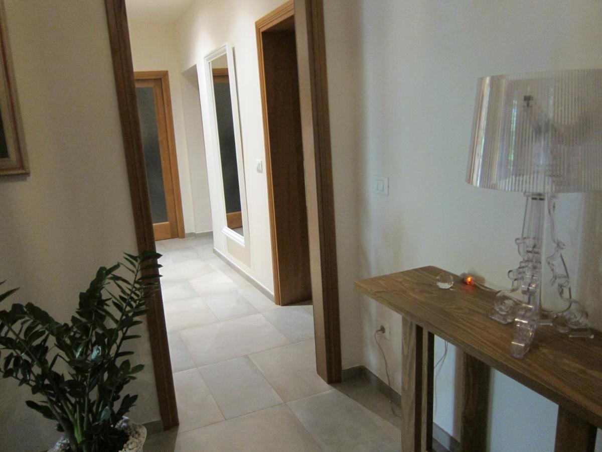 לינה וארוחת בוקר פירנצה A Casa Di Enrico E Luzme מראה חיצוני תמונה